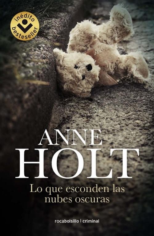 LO QUE ESCONDEN LAS NUBES OSCURAS | 9788415729105 | ANNE HOLT | Llibreria Ombra | Llibreria online de Rubí, Barcelona | Comprar llibres en català i castellà online