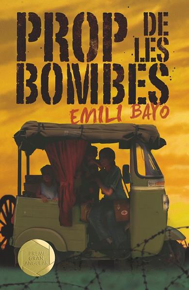 C-GA.193 PROP DE LES BOMBES | 9788466147460 | BAYO JUAN, EMILI | Llibreria Ombra | Llibreria online de Rubí, Barcelona | Comprar llibres en català i castellà online